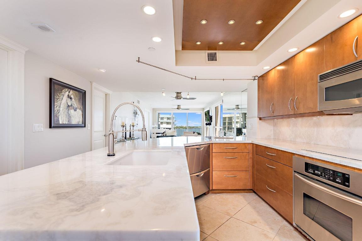 3901 S Flagler Drive 1104, West Palm Beach Unit: 1104