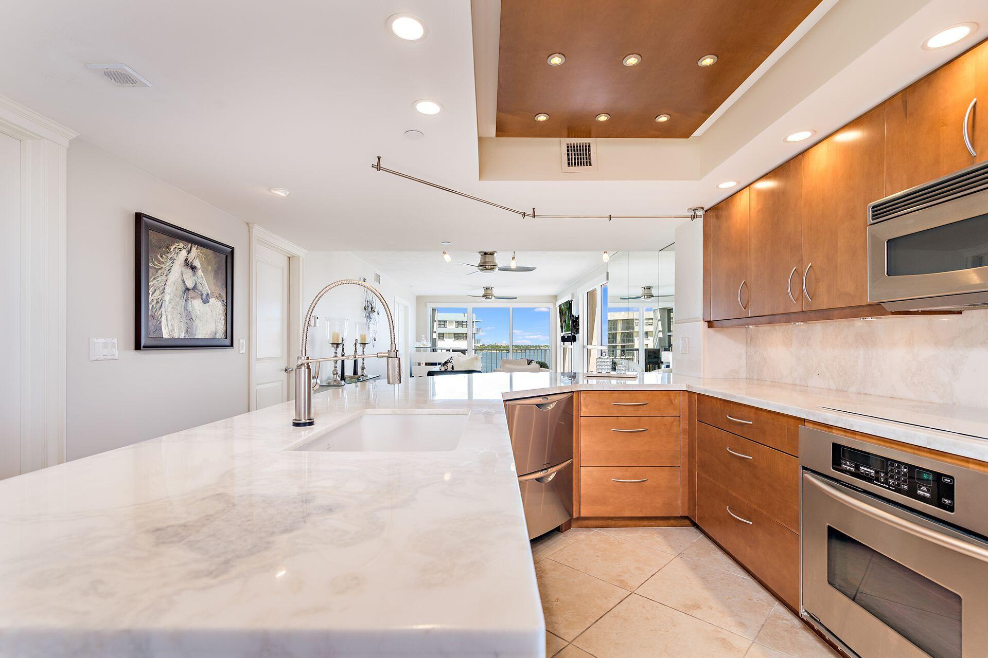 3901 S Flagler Drive 1104