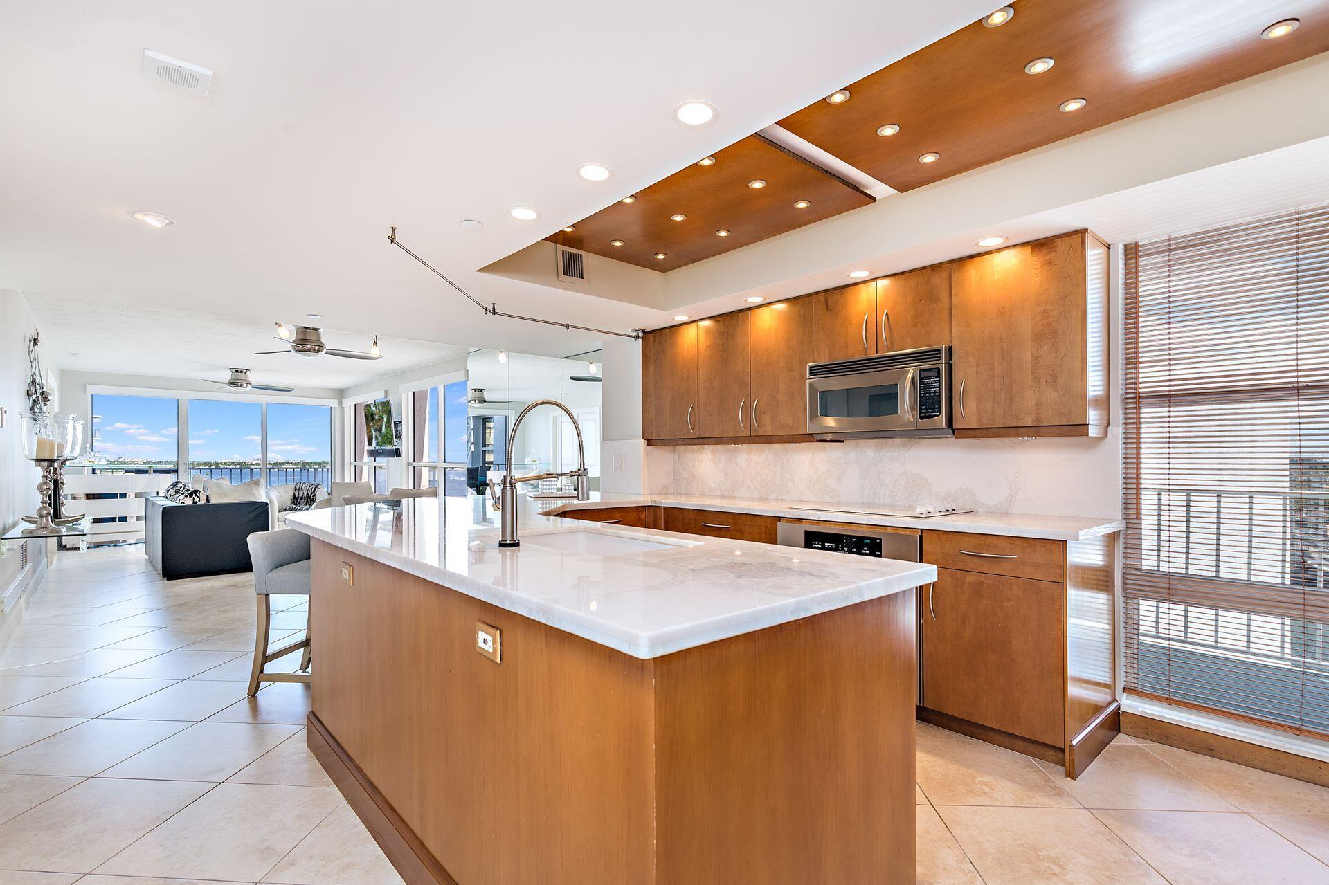 3901 S Flagler Drive 1104