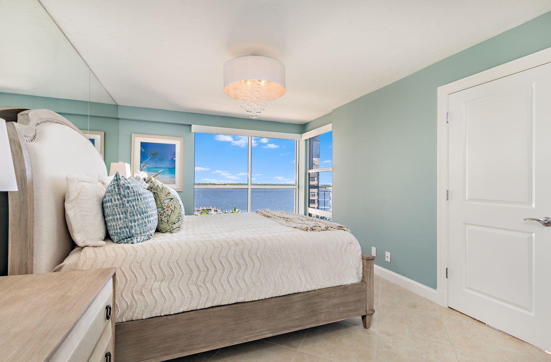 3901 S Flagler Drive 1104