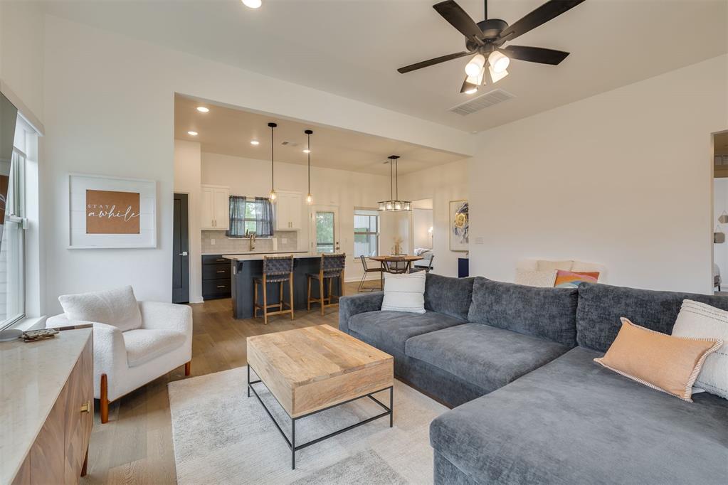 3109 Wister Road