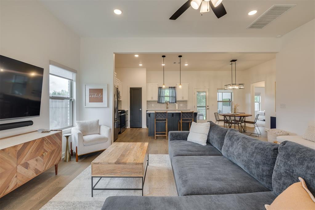 3109 Wister Road
