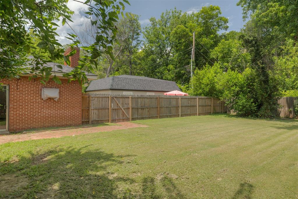 1201 Westlawn Drive