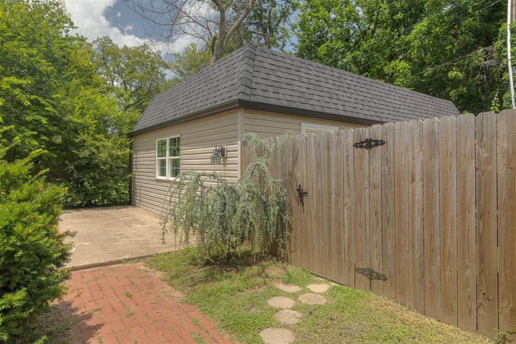 1201 Westlawn Drive