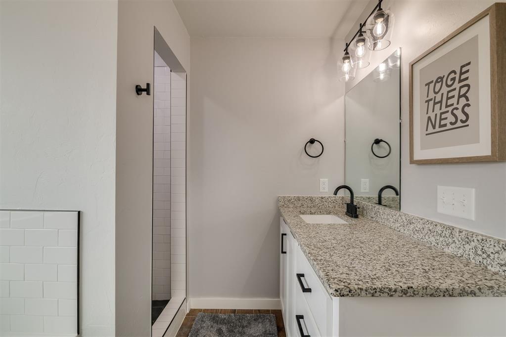 2000 Loyal Roots Circle