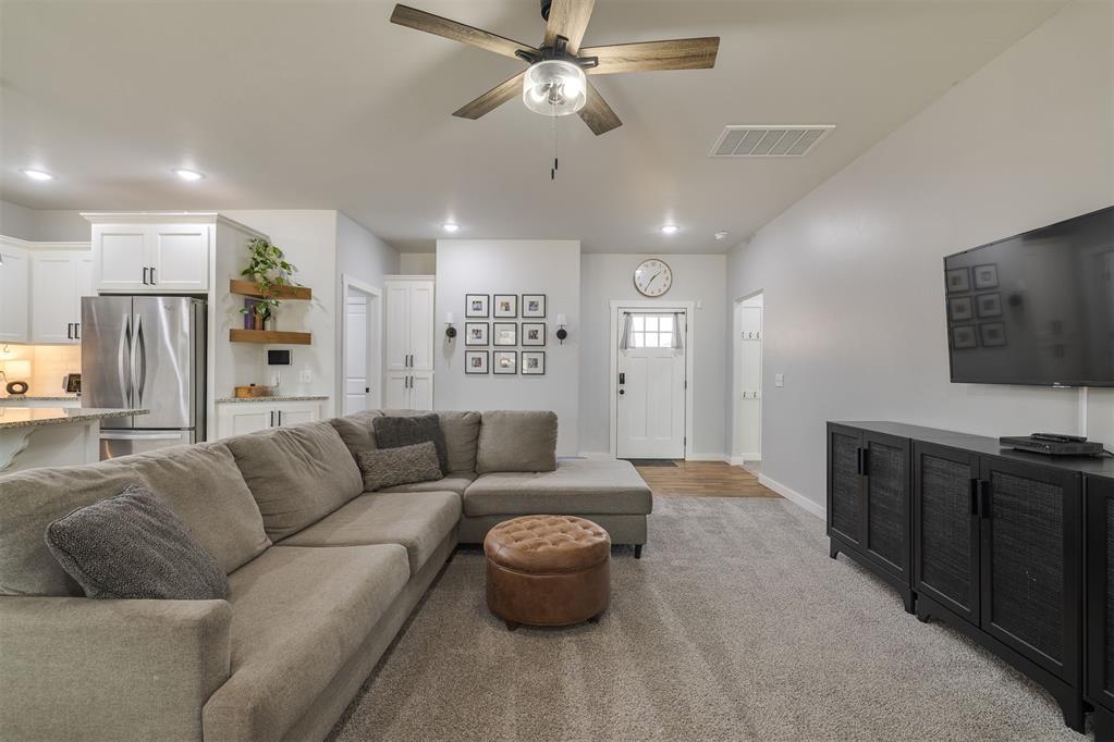 2000 Loyal Roots Circle