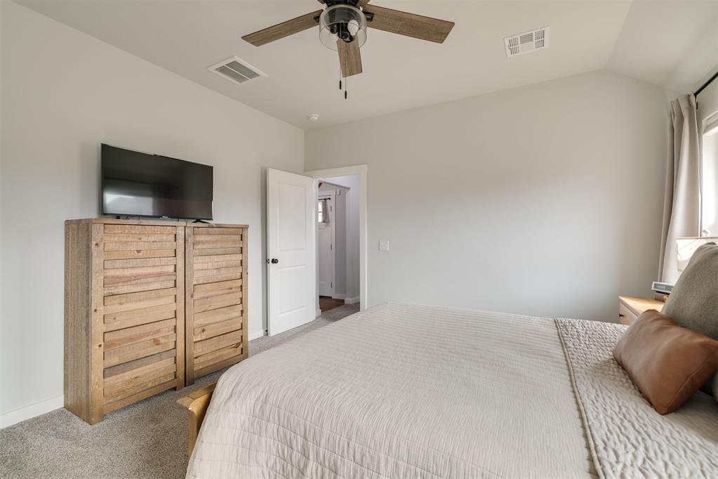 2000 Loyal Roots Circle