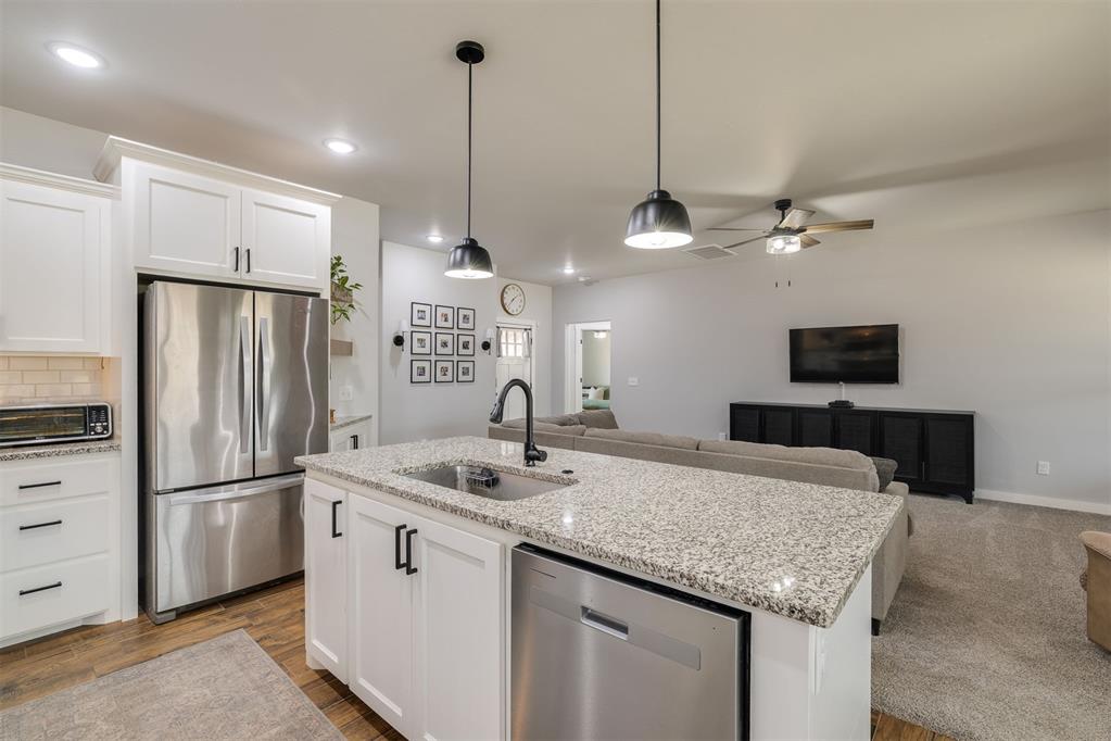 2000 Loyal Roots Circle