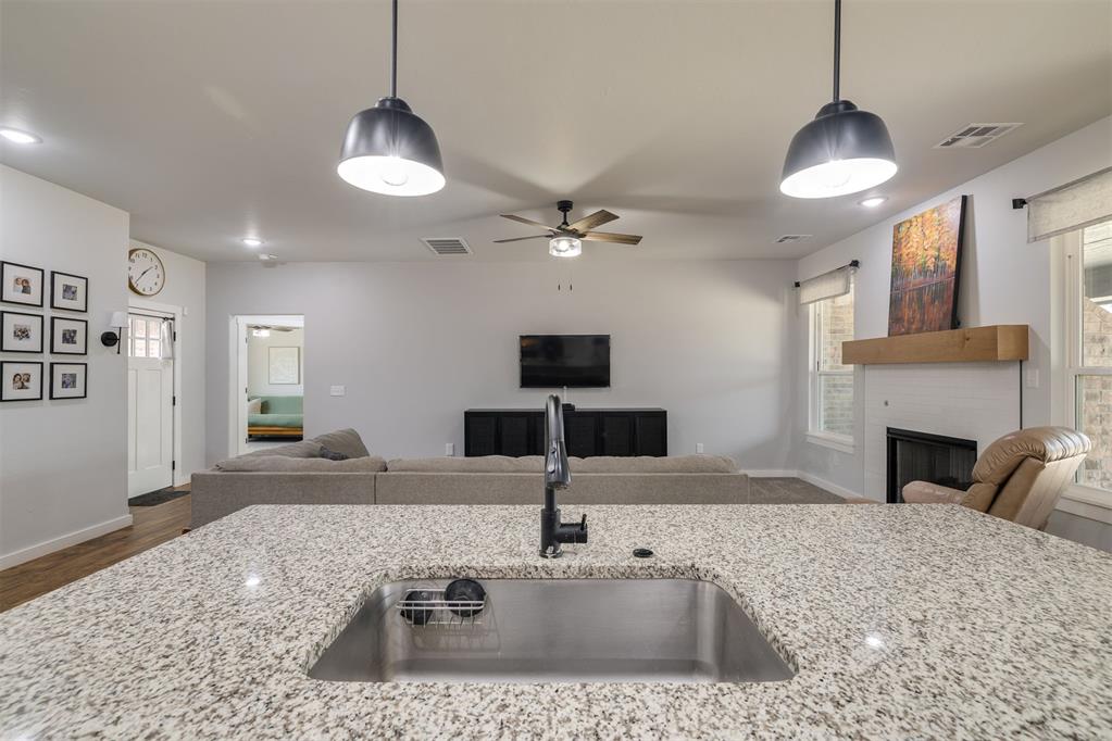 2000 Loyal Roots Circle