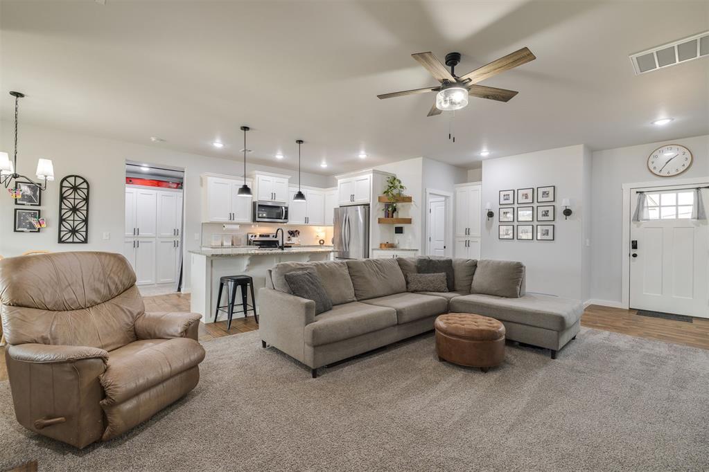 2000 Loyal Roots Circle