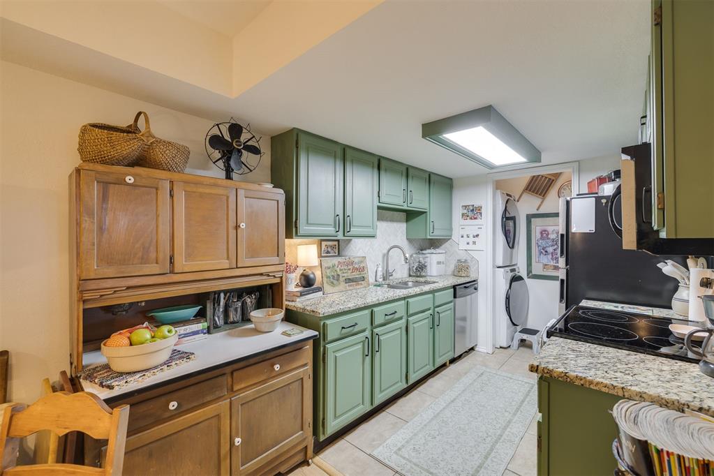 3003 River Oaks Drive Unit: 120