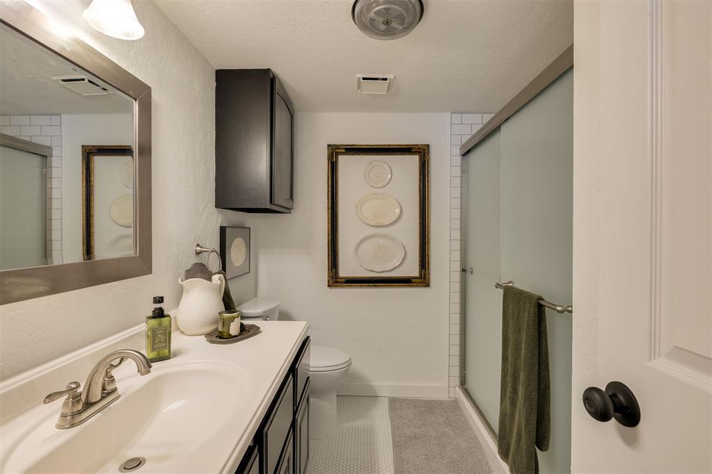 3003 River Oaks Drive Unit: 120