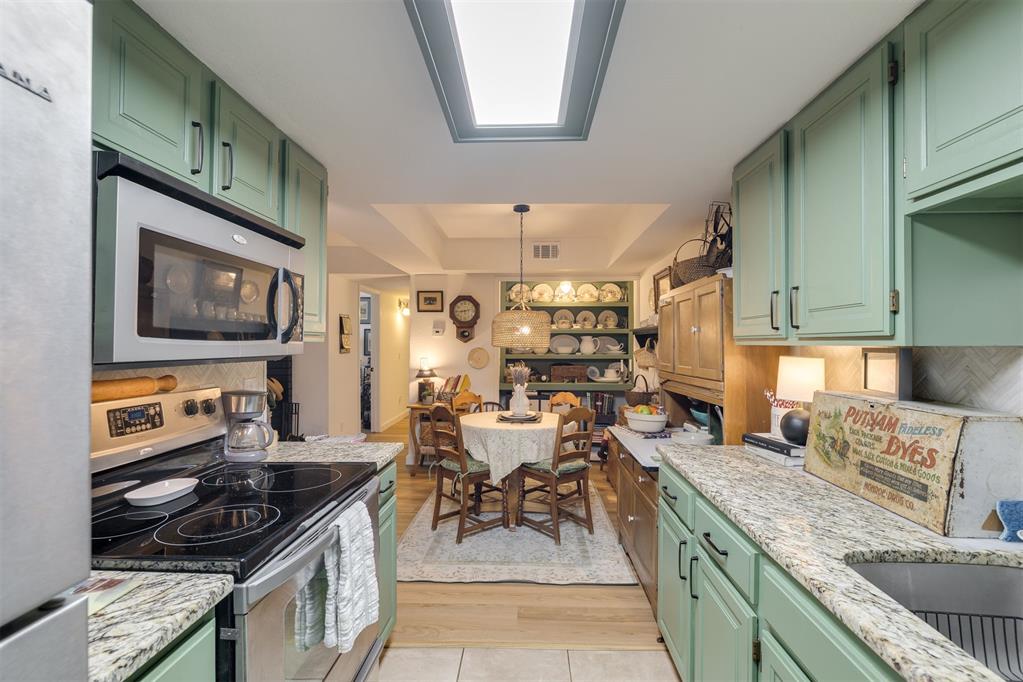 3003 River Oaks Drive Unit: 120