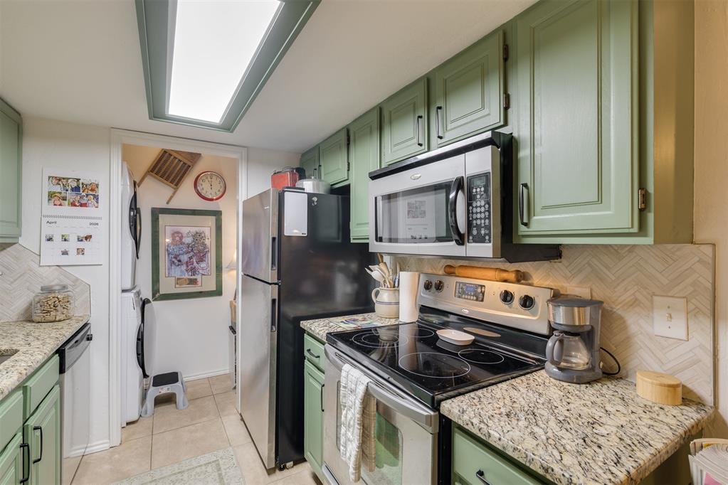 3003 River Oaks Drive Unit: 120