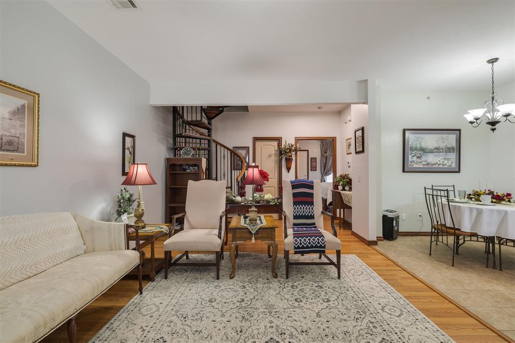 1812 Alameda Street Unit: 222