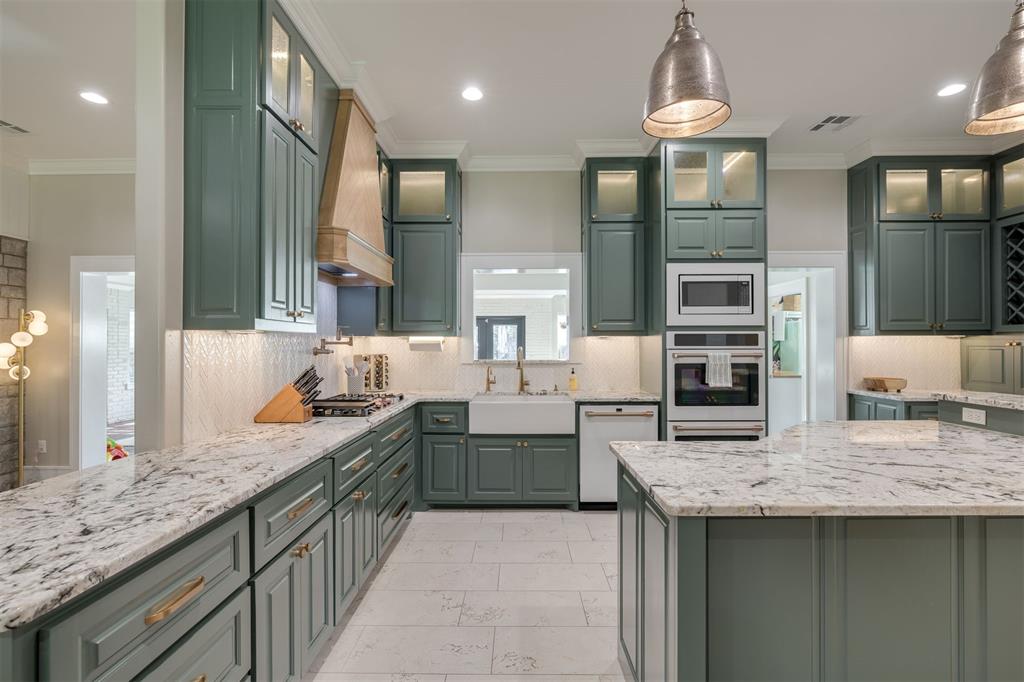 2503 Walnut Road