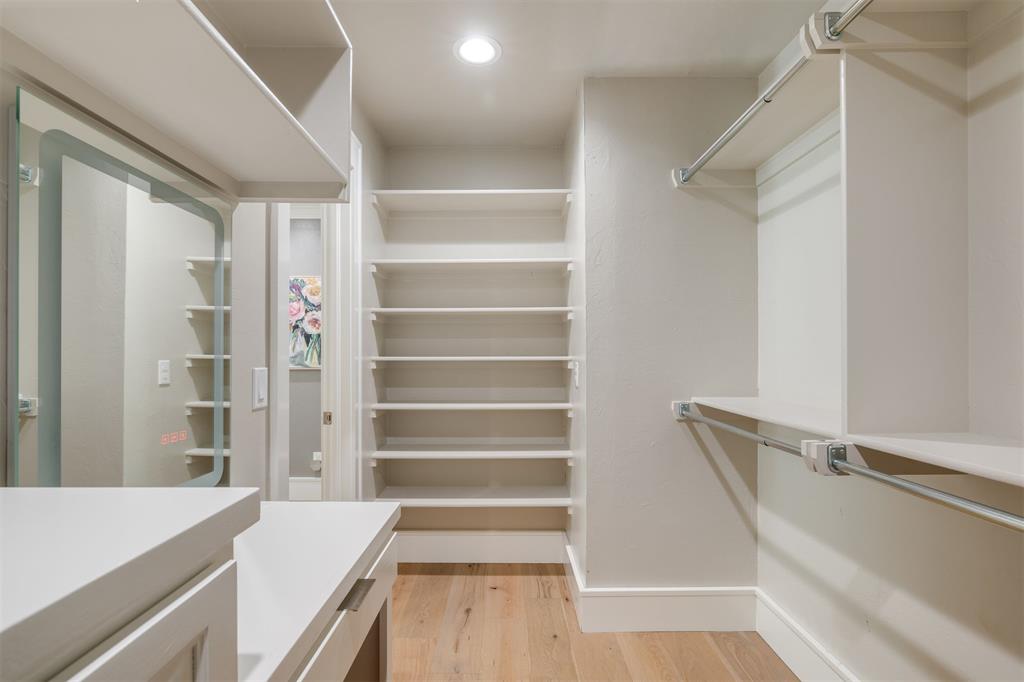 2503 Walnut Road