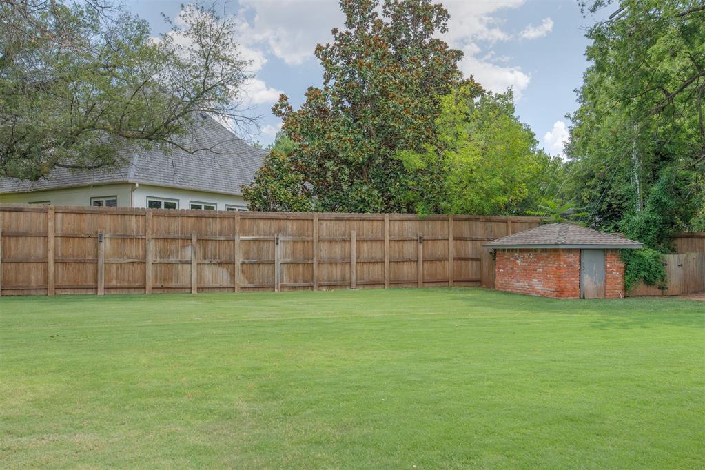2503 Walnut Road