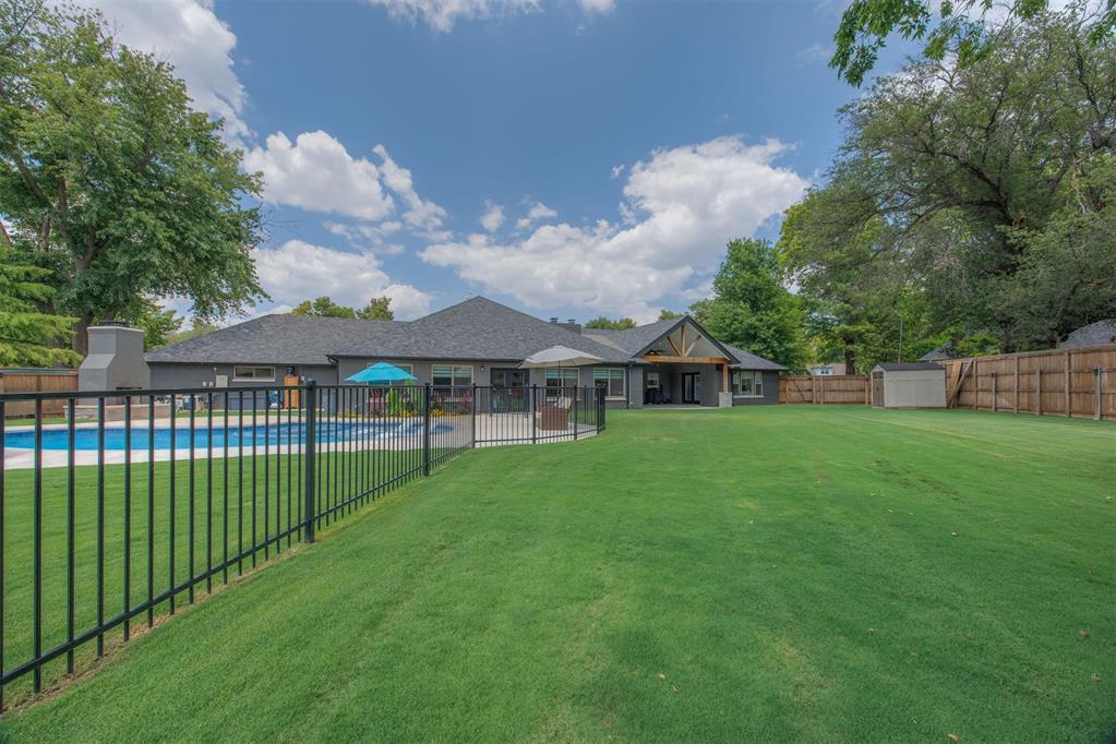 2503 Walnut Road