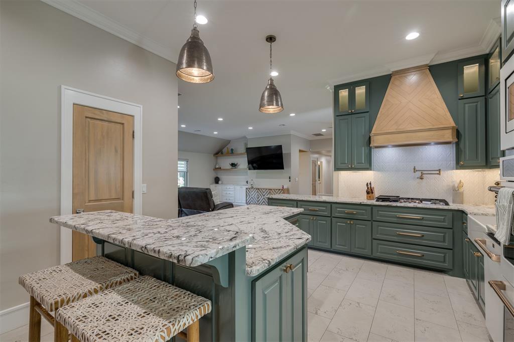 2503 Walnut Road