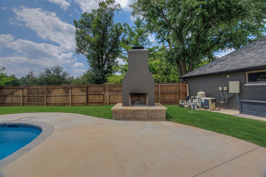 2503 Walnut Road