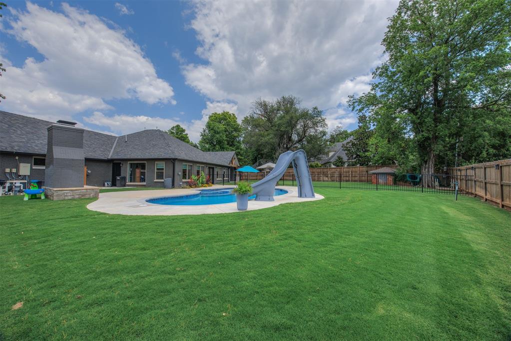 2503 Walnut Road