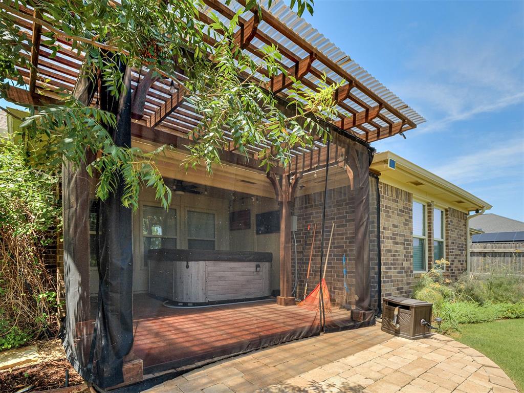 3005 Montane Drive