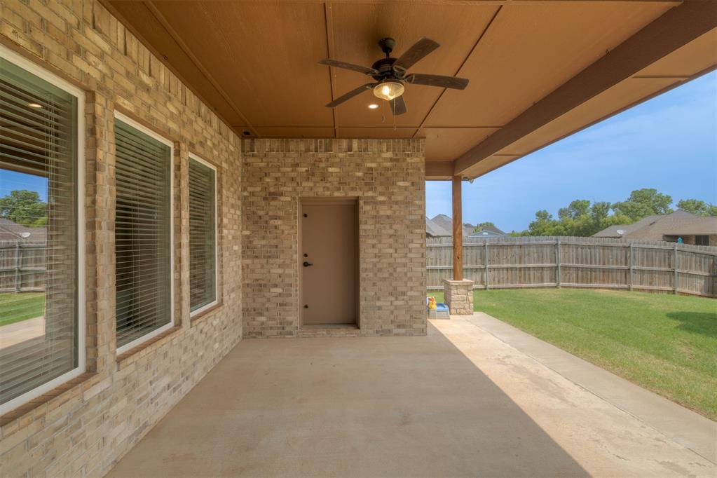 3904 Wedgewood Creek Drive