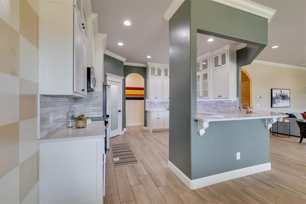 3904 Wedgewood Creek Drive