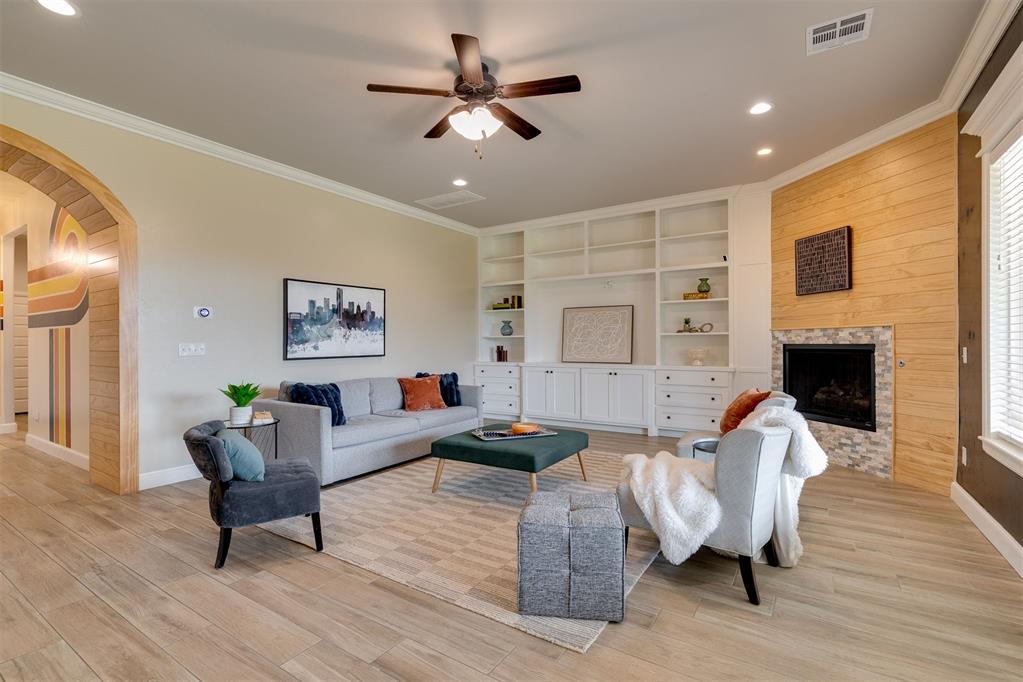 3904 Wedgewood Creek Drive