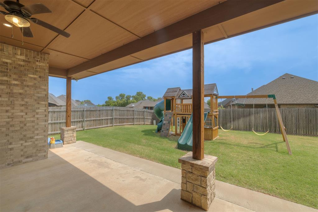 3904 Wedgewood Creek Drive