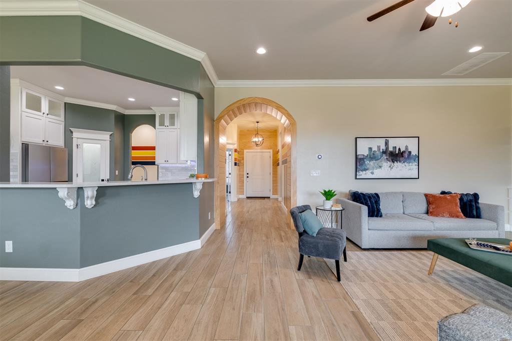 3904 Wedgewood Creek Drive
