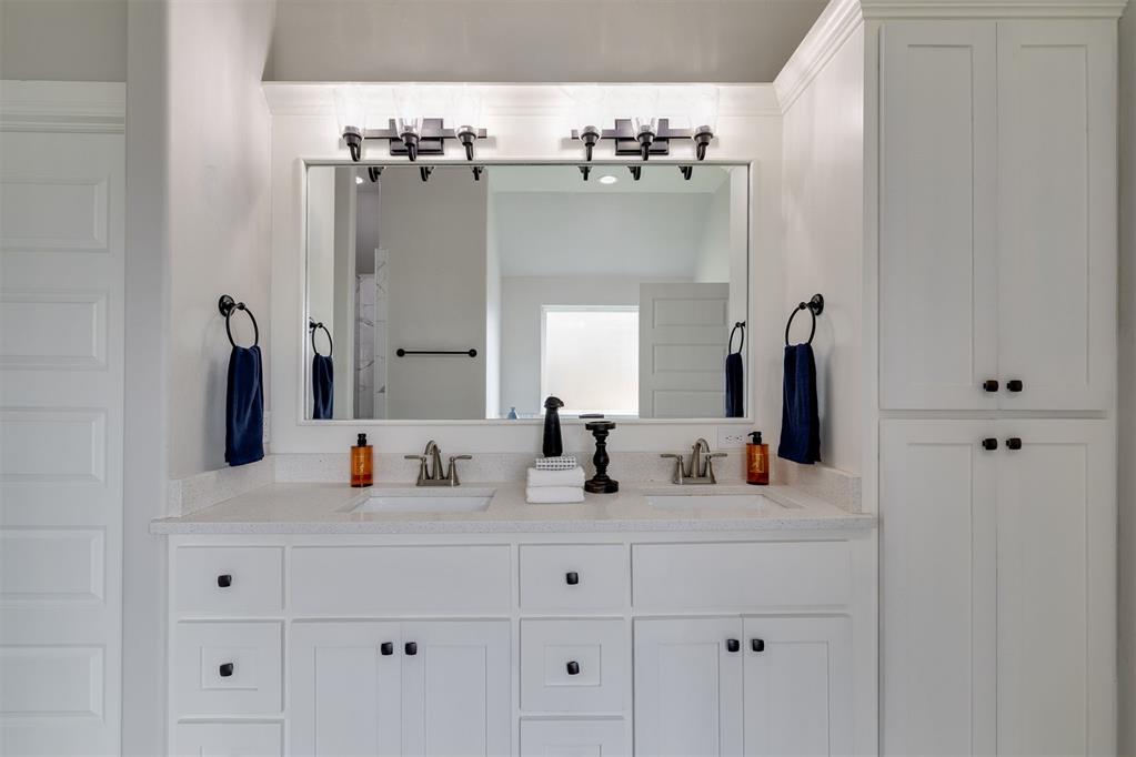 3904 Wedgewood Creek Drive