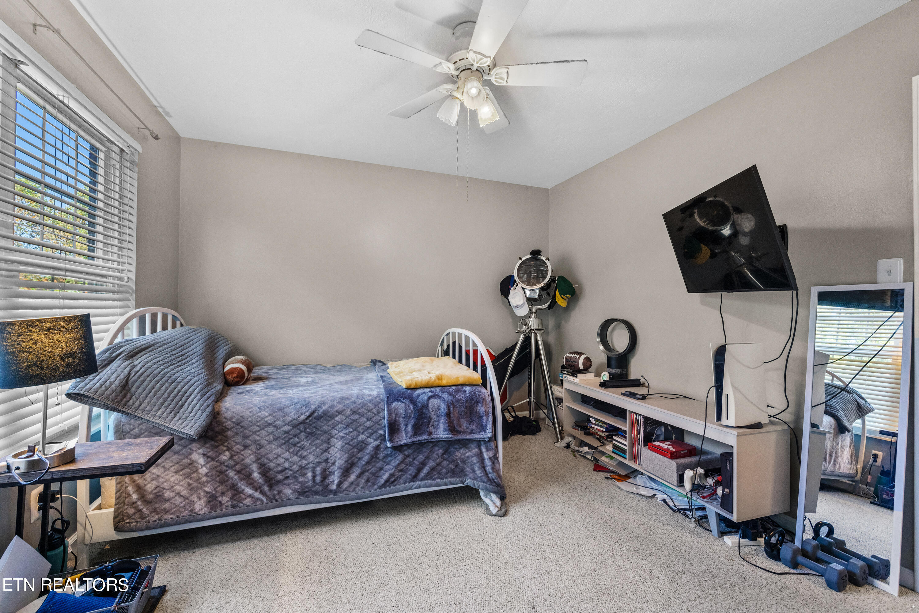 1304 Willowood Rd