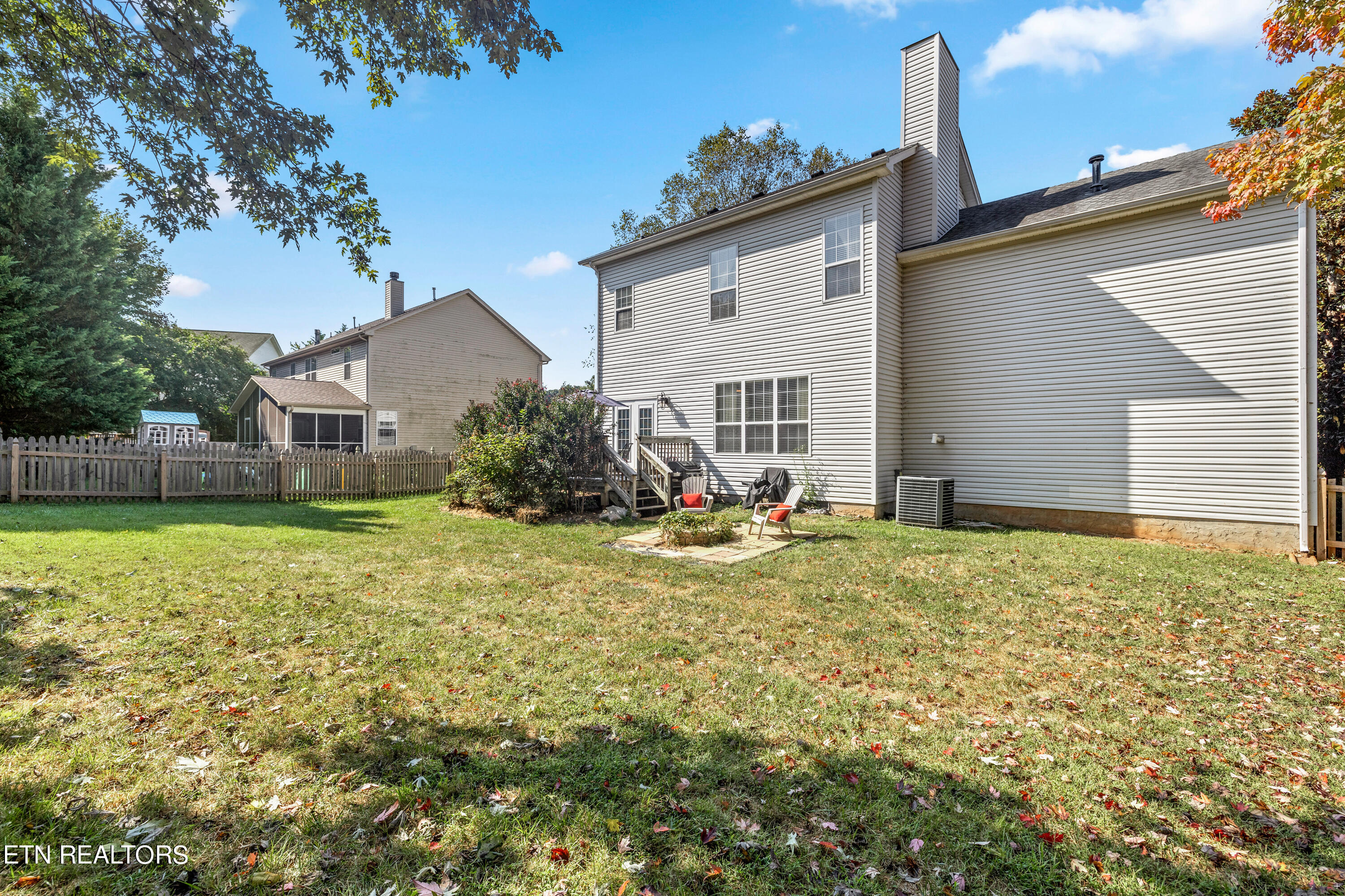 1304 Willowood Rd