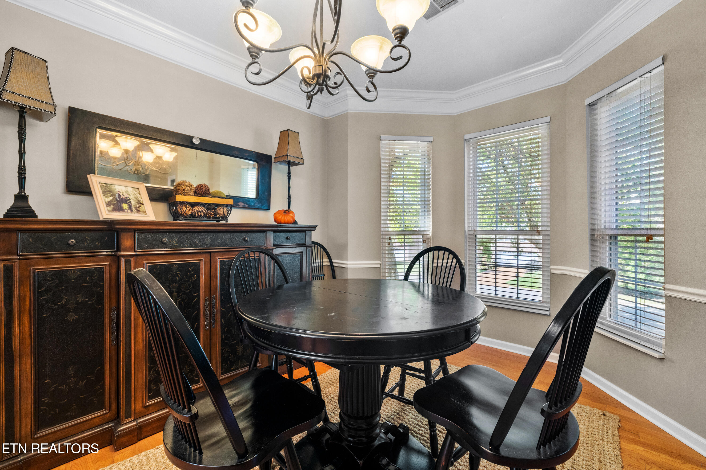 1304 Willowood Rd