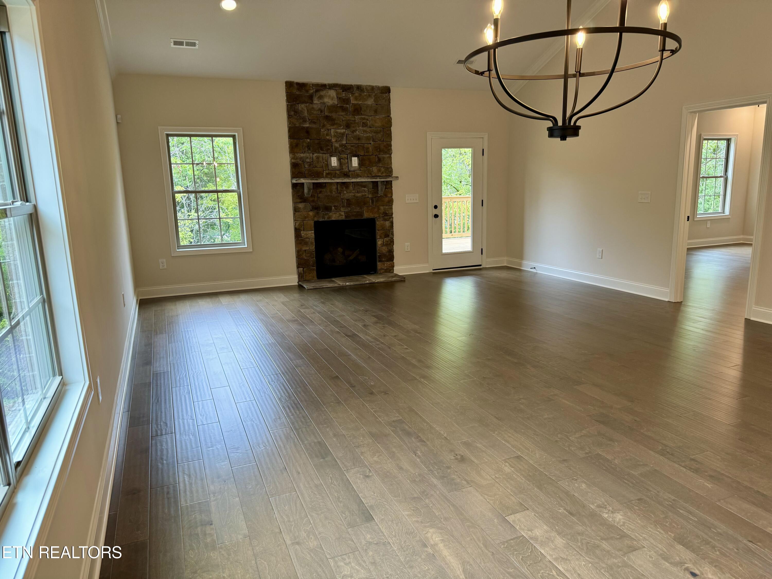 1029 Westland Creek Blvd