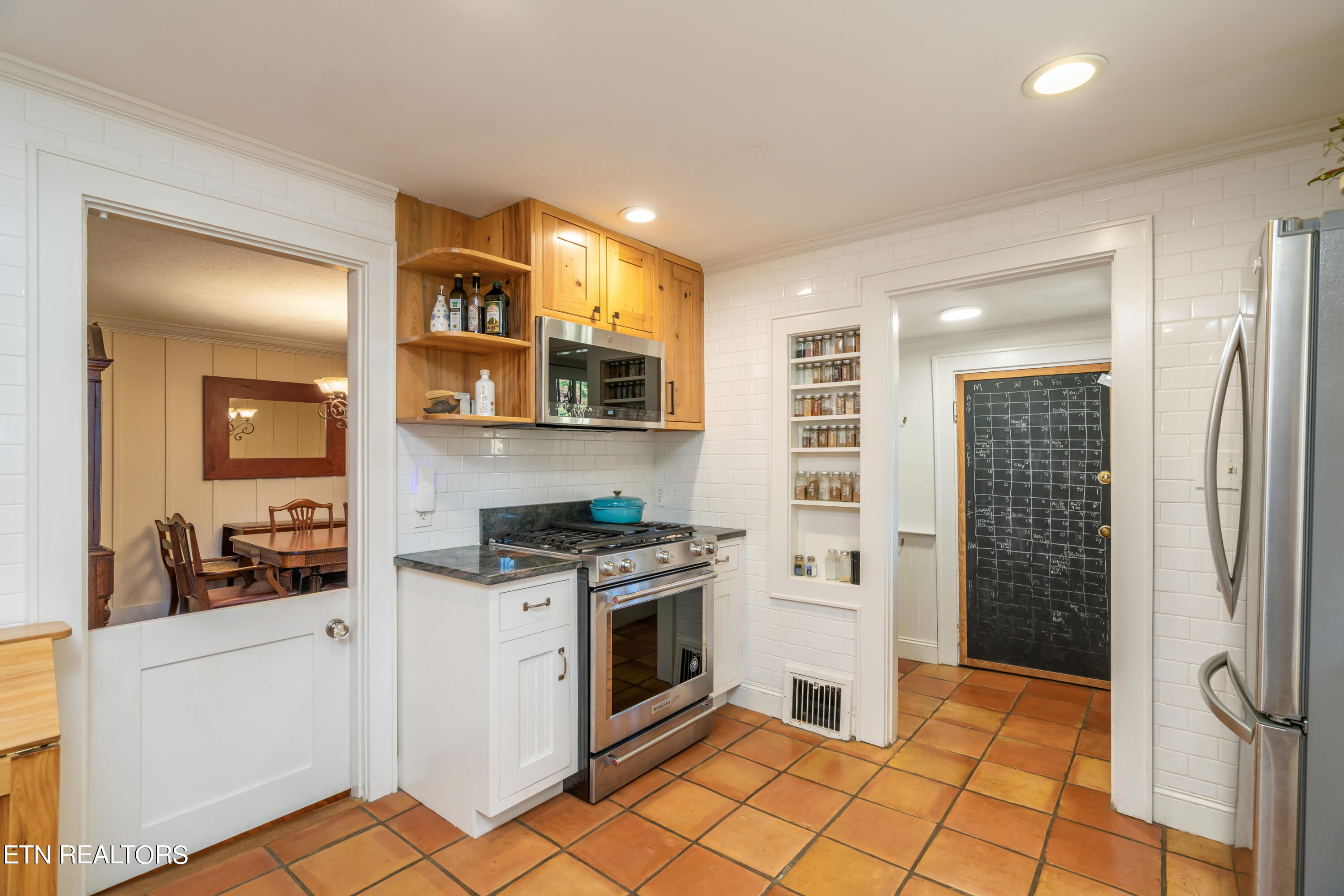 2120 Island Home Blvd