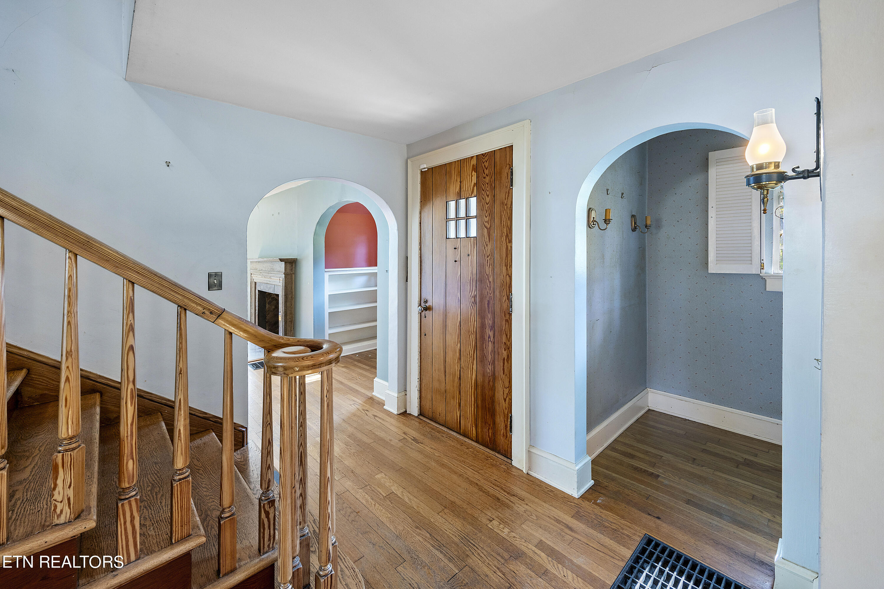 1002 E Nokomis Circle