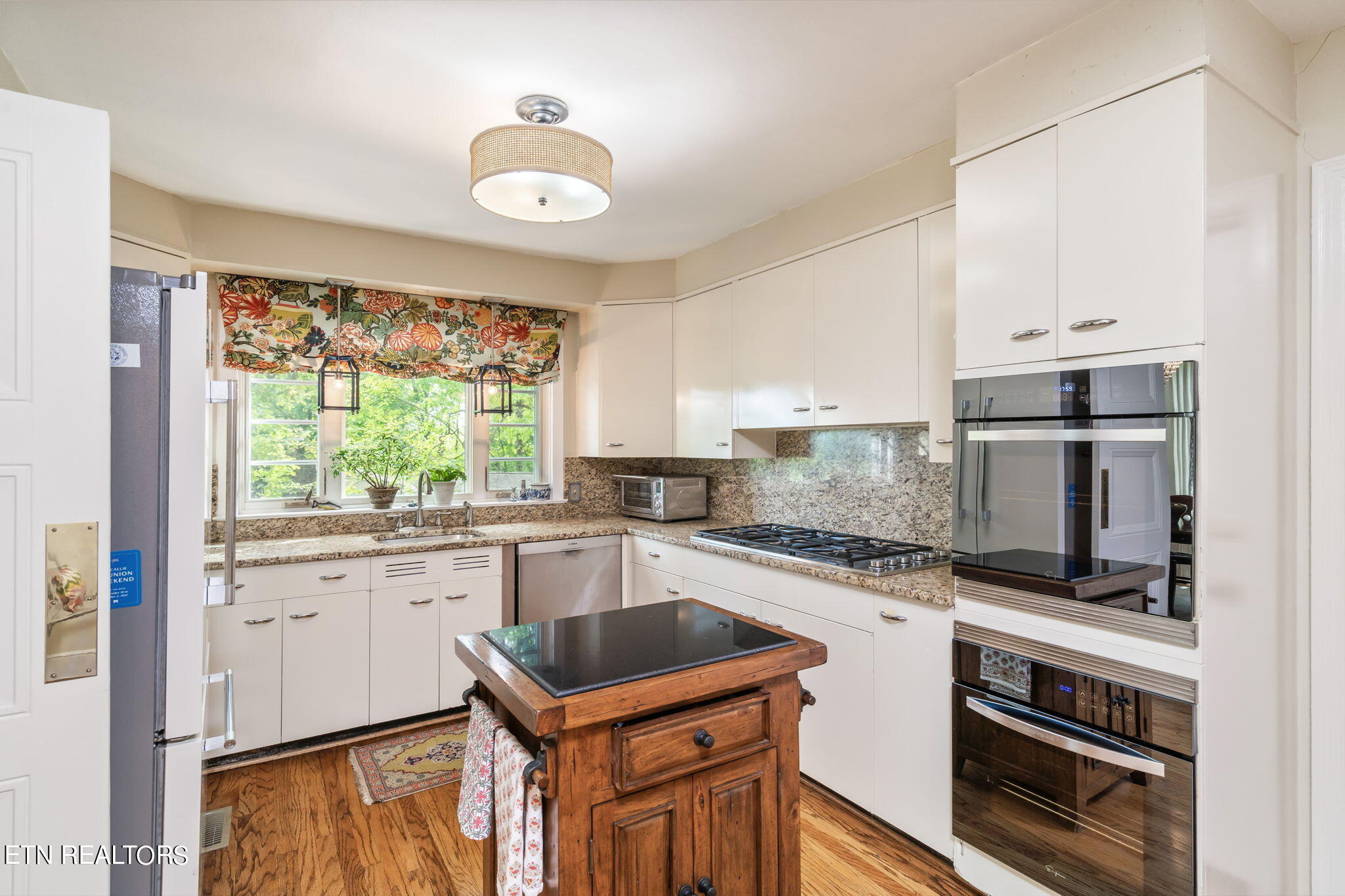 700 Hemlock Rd