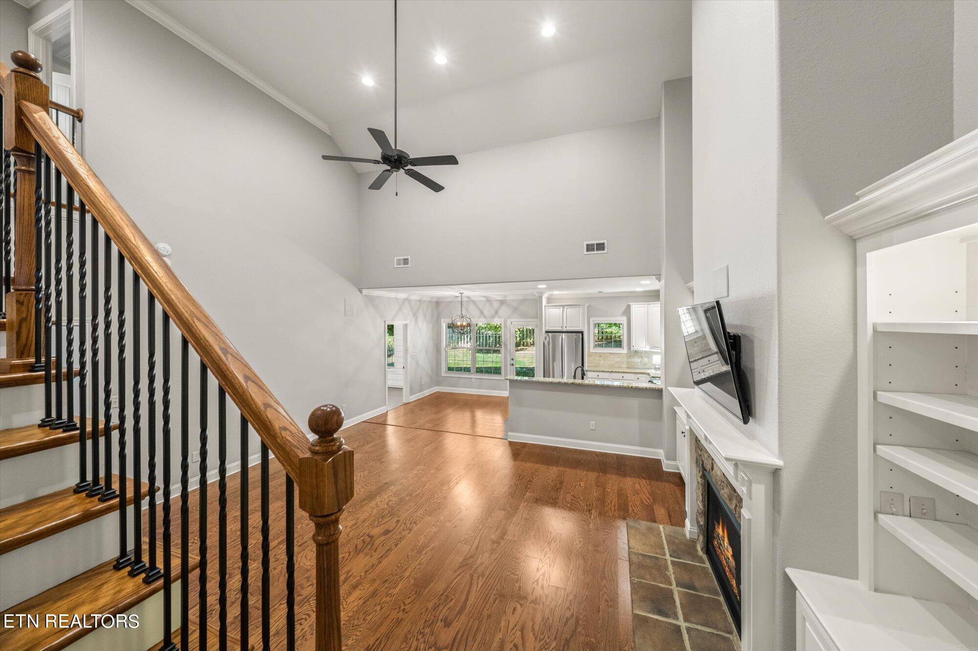 1616 Cottage Wood Way