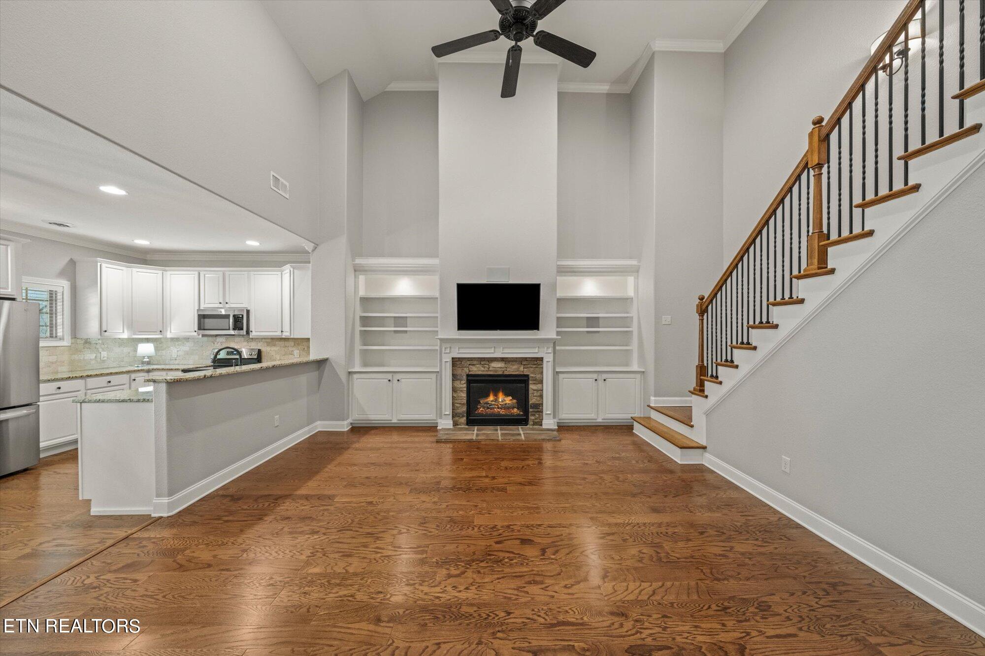 1616 Cottage Wood Way