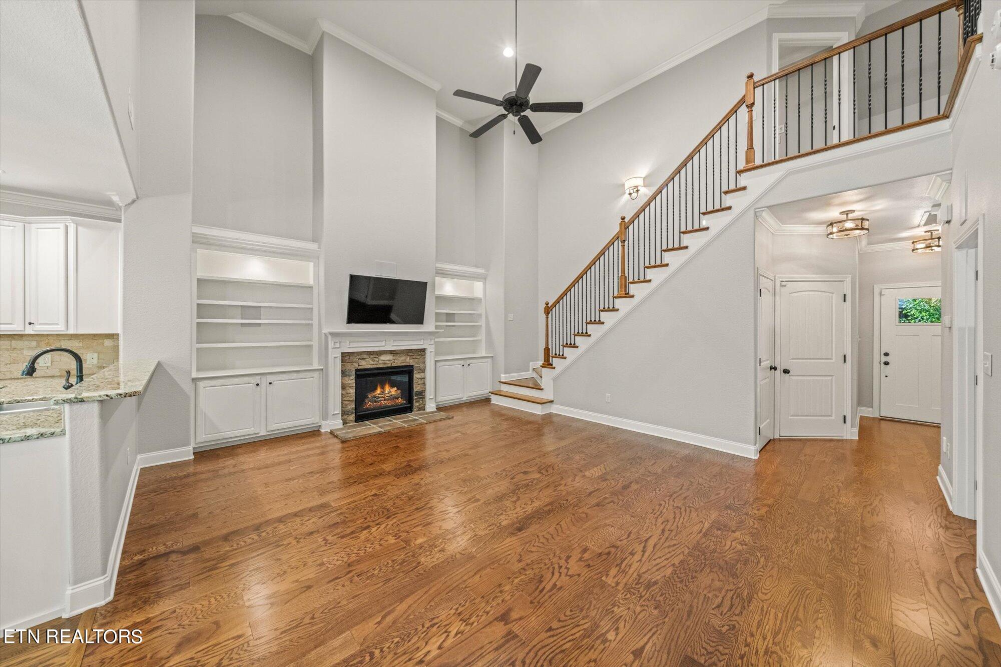 1616 Cottage Wood Way