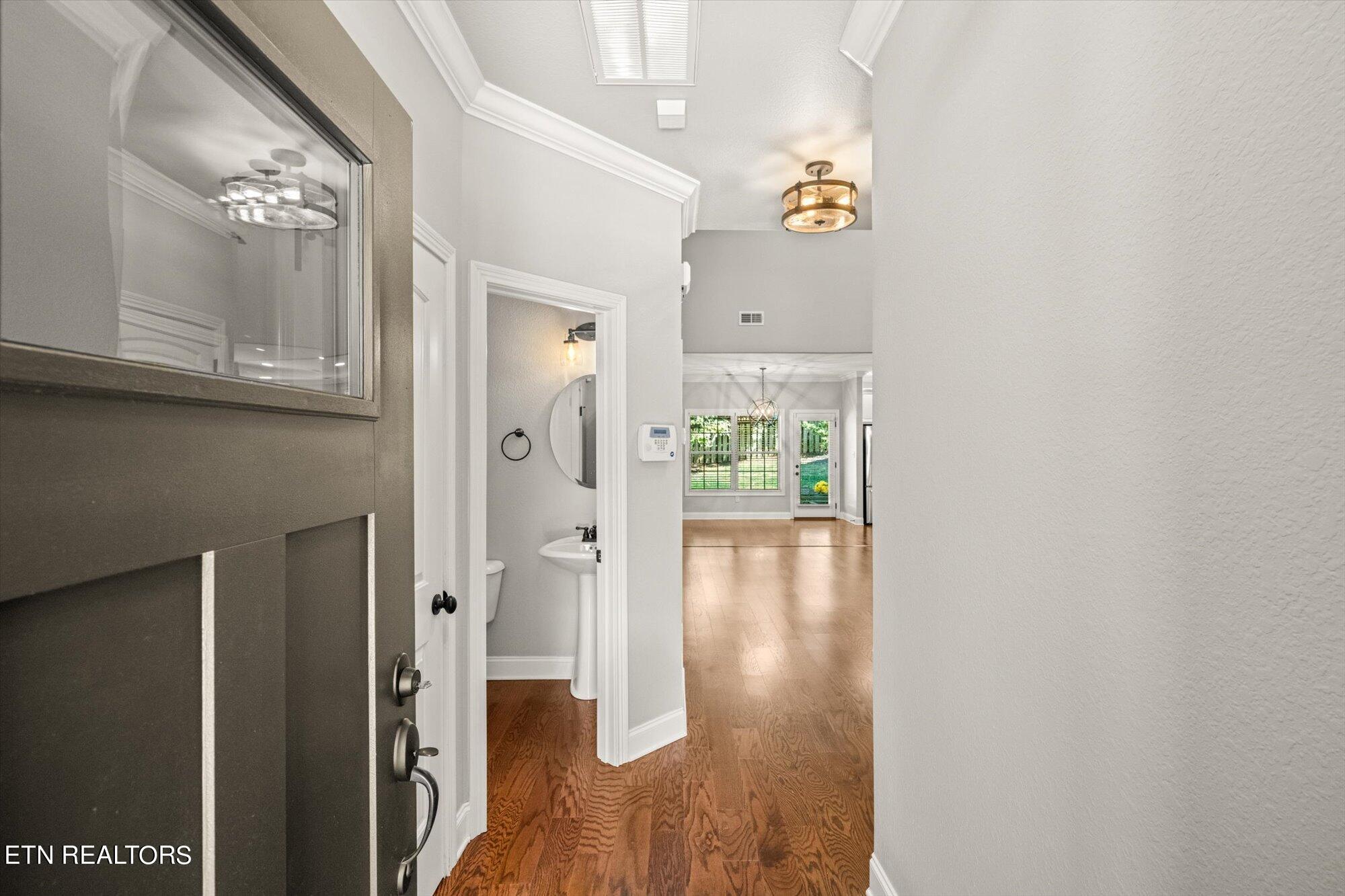 1616 Cottage Wood Way