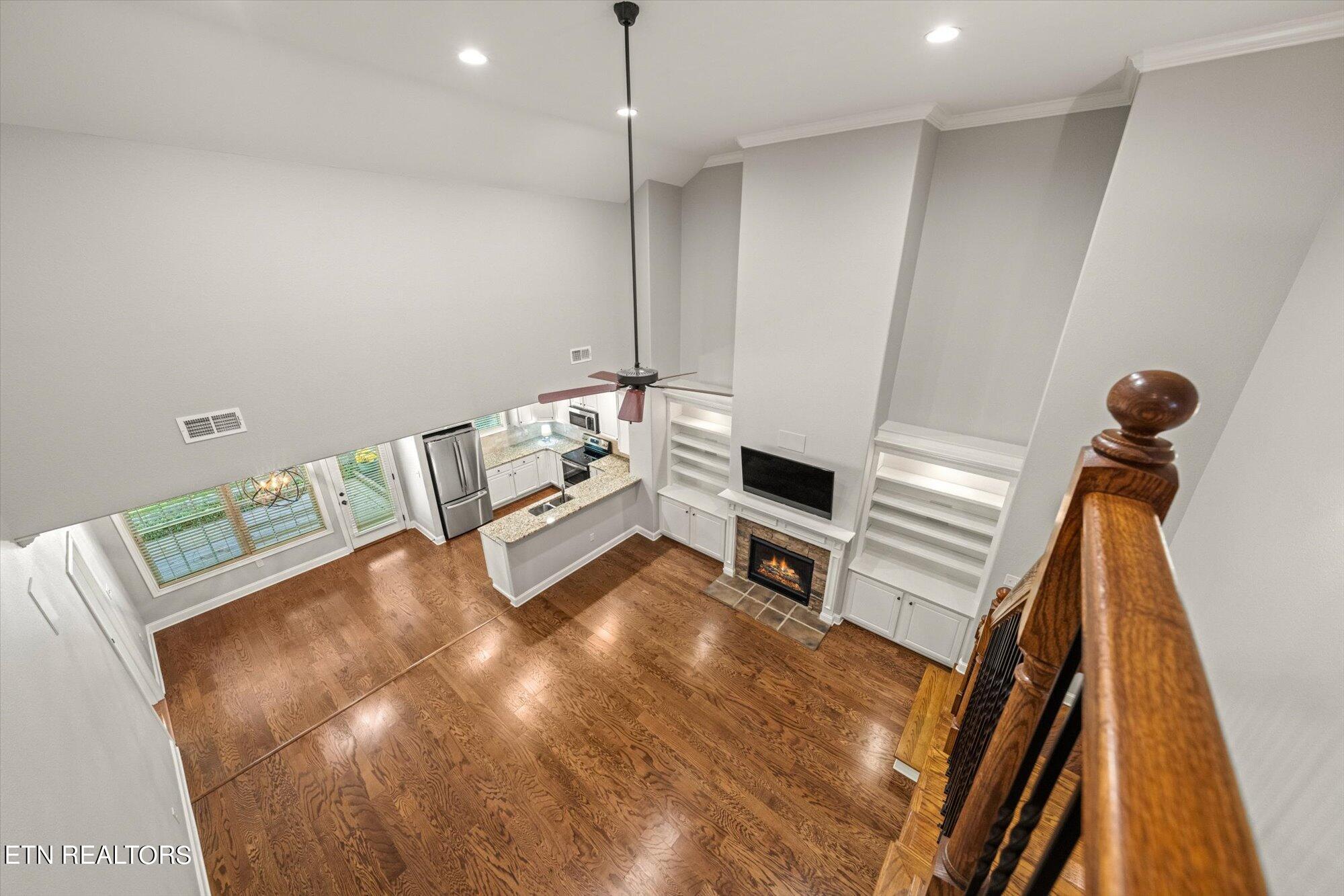 1616 Cottage Wood Way
