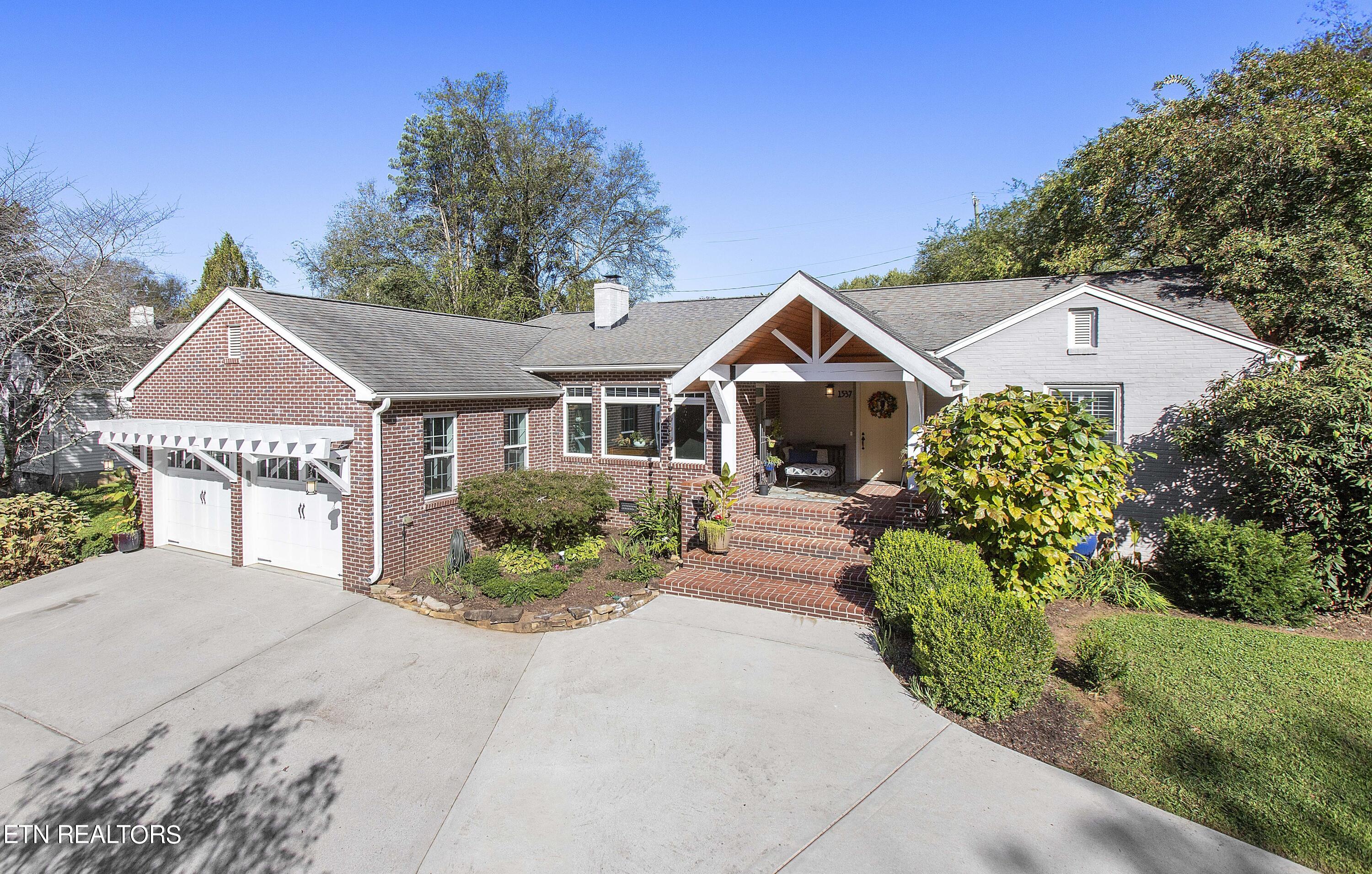 1537 Southgate Rd