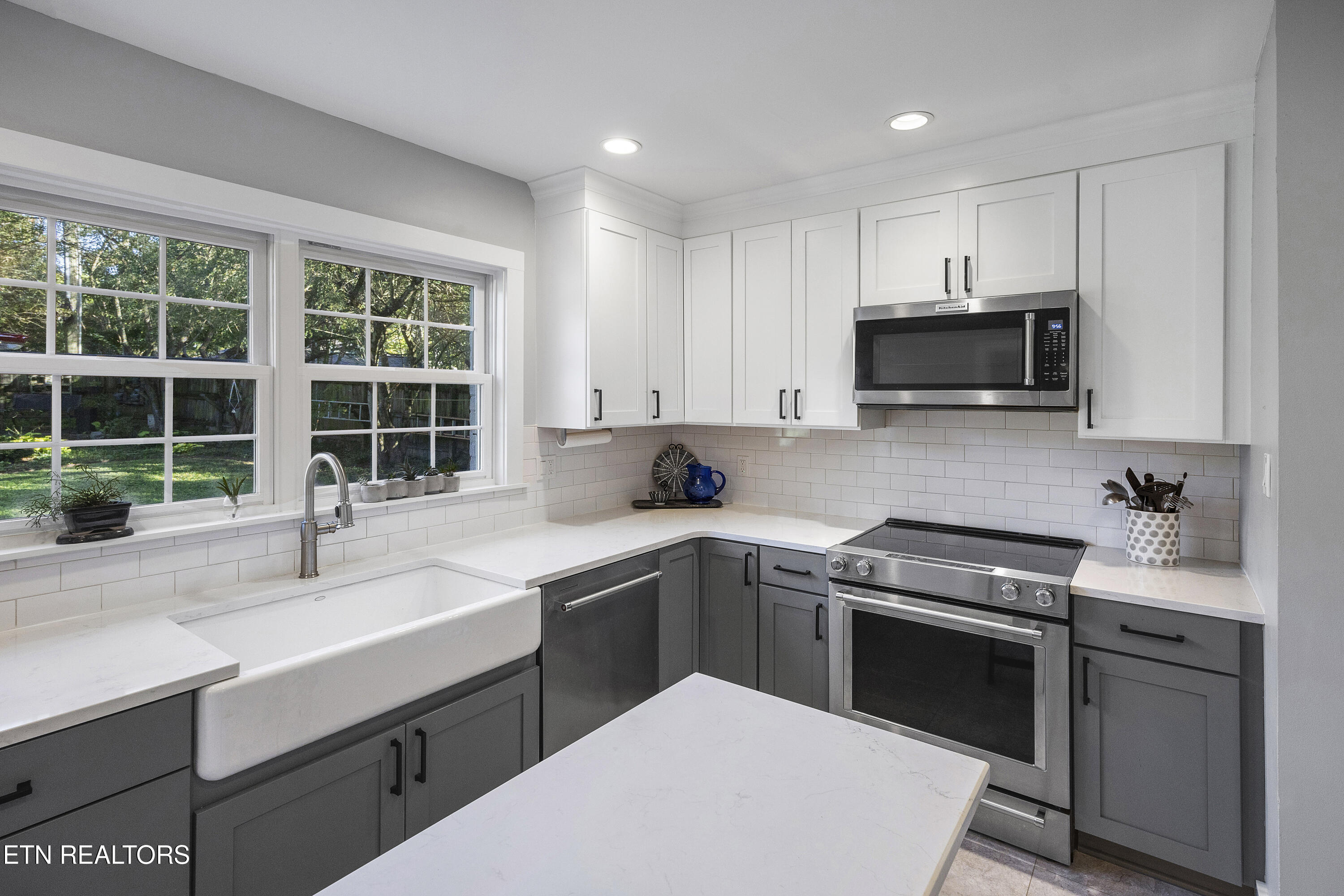 1537 Southgate Rd