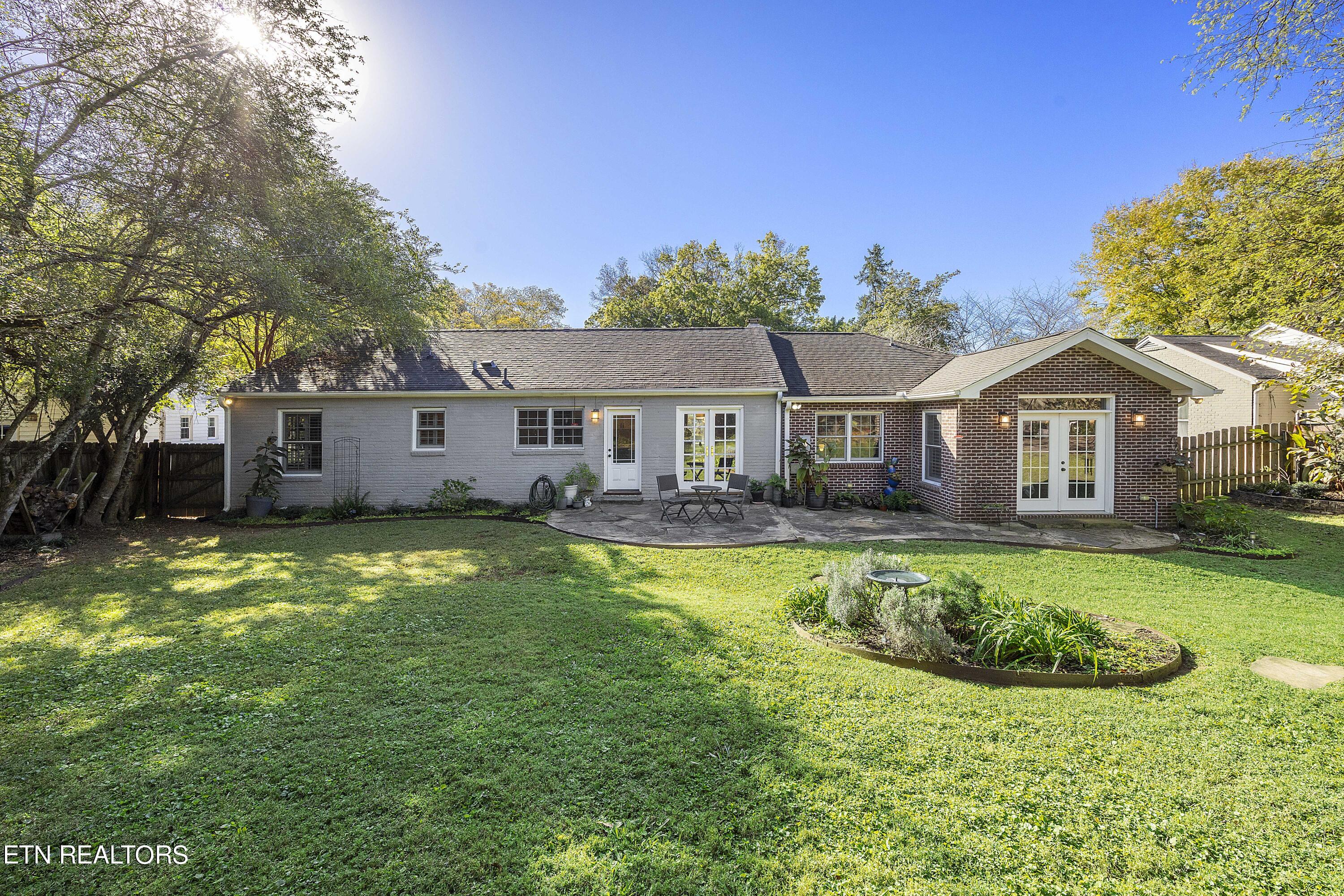 1537 Southgate Rd