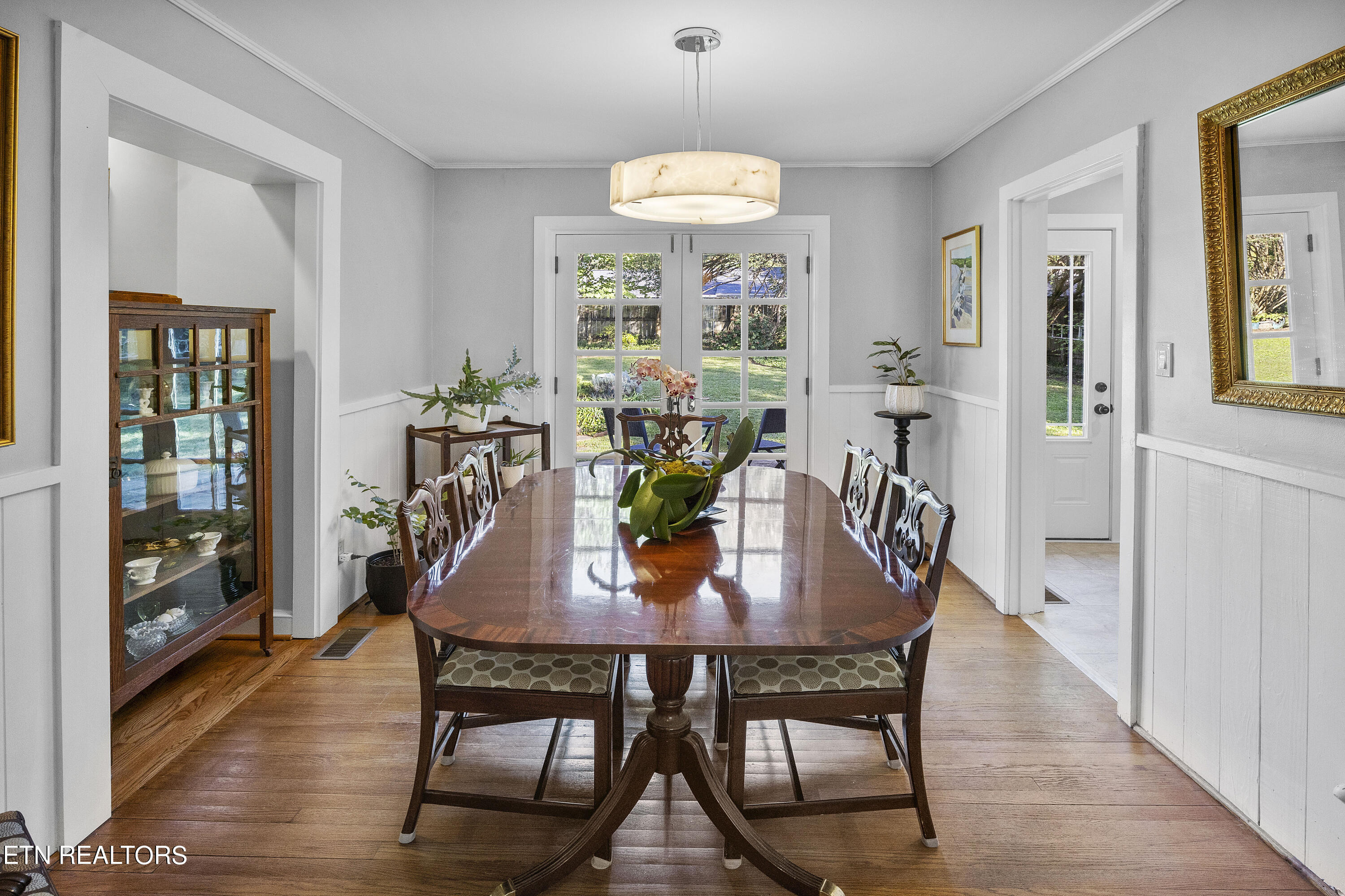 1537 Southgate Rd