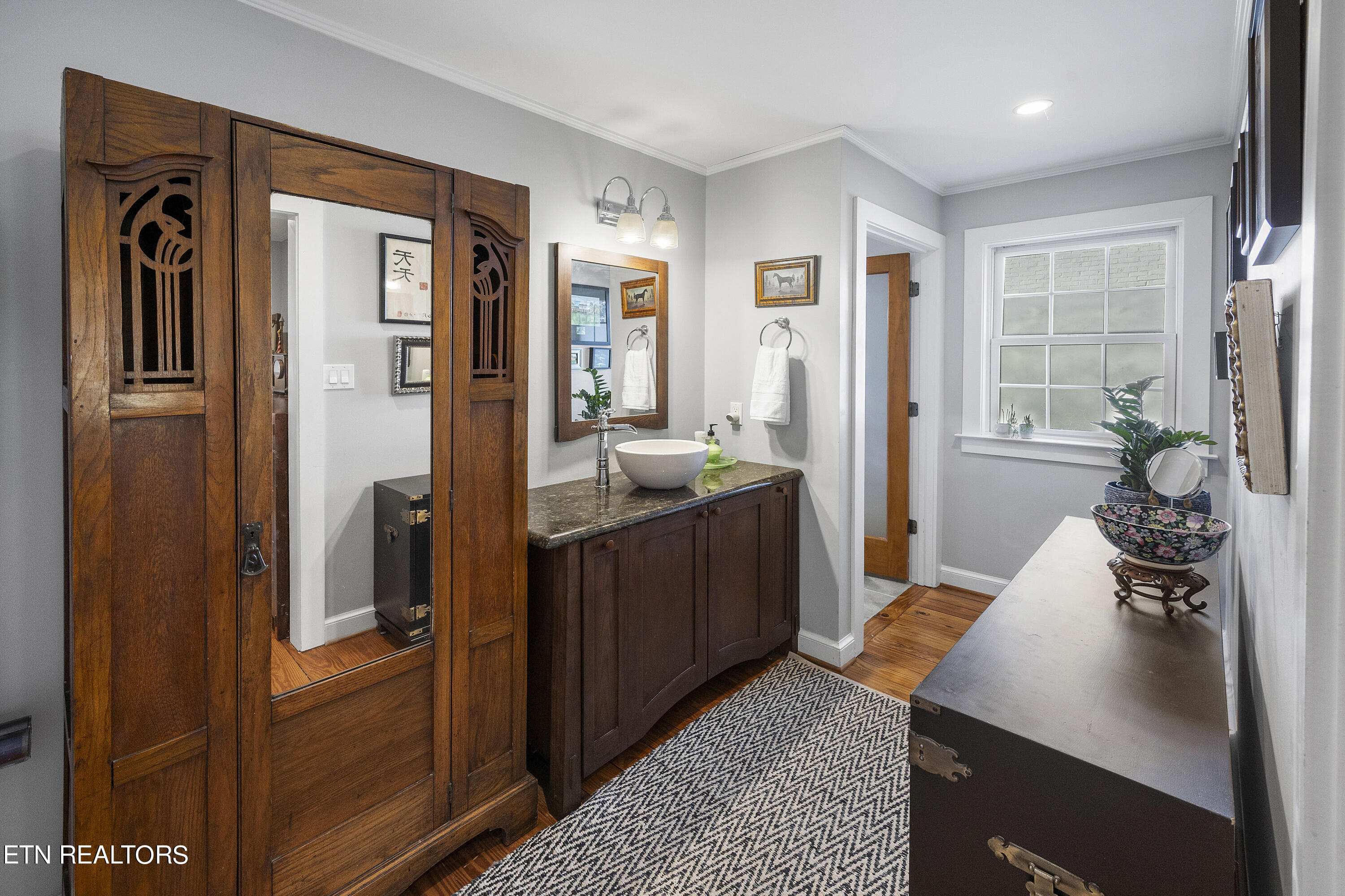 1537 Southgate Rd
